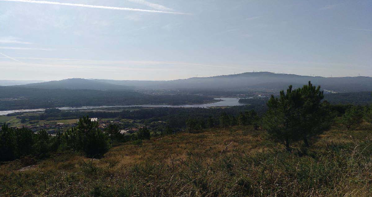 imaxe miradoiro de Bexo sobre o río Ulla