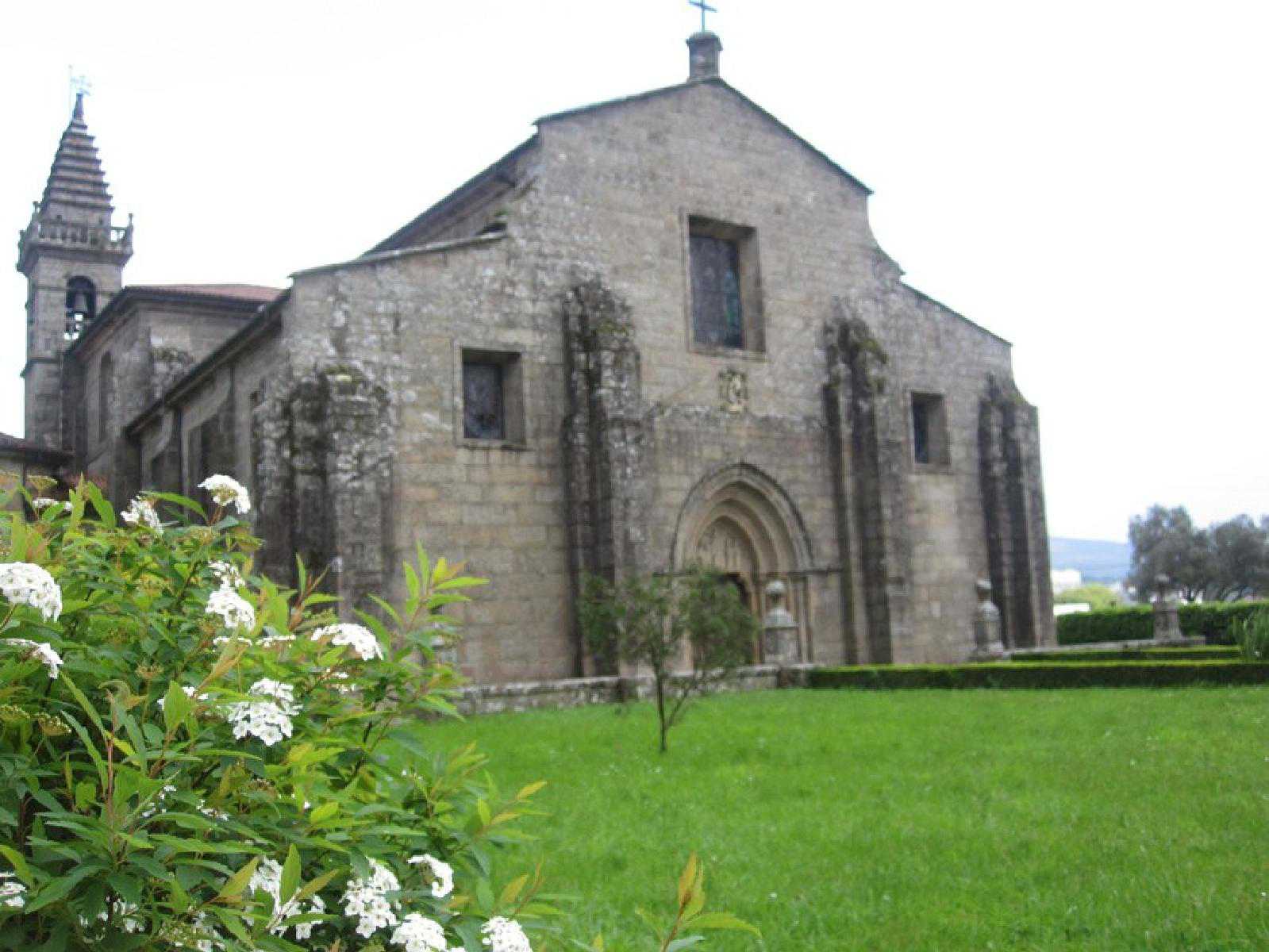 Imaxe da igrexa de Santa María de Adina